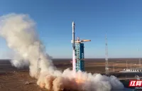 揽月机电护航“鸿鹄03星”入轨