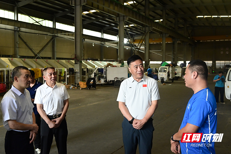 心系一线劳动者 株洲市人大赴新就业形态劳动者企业开展“送清凉”活动