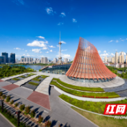 王建球调研产业链重点企业 持续延链补链强链 促进产业协同集聚发展