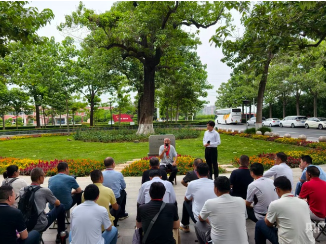 【习声回响·聆听温暖中国】“绿我涓滴 会它千顷澄碧”
