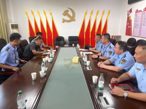以案释法：正规企业切莫“违规变通”！长沙交通执法厘清客运接驳违法边界