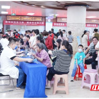 一张敷贴的三十年：湖南省直中医医院的“伏天长跑”