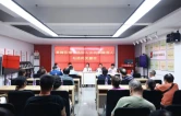 胡珊珊以第七届区人大代表正式候选人身份与选民见面交流