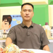 是退役老兵,也是“星星”的守护者