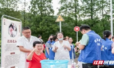 太嗨了！白箬铺这场中医夜市，把健康烟火气拉满了！