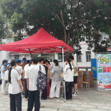 书香护航开学季 暖心服务进校园——双牌县新华书店开展开学季流动图书服务活动