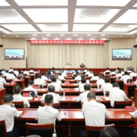 谢卫江主持市委理论学习中心组2026年第八次集体学习