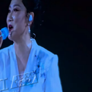 视频丨嗦粉、小龙虾、逛夜市 玲花演唱会现场安利“长沙三件套”