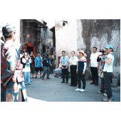 蒙曼洪江古商城之行：把每个地方的独特色彩张扬出来，就是最好的