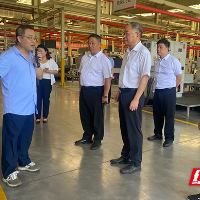湖南有色金属职院校领导调研荷塘区硬质合金产业链企业