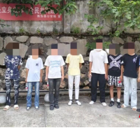 违规载人+未按规定佩戴头盔+脚踹路面锥筒？衡东公安：查办！