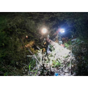六人采菌深山迷路 泸溪公安6小时紧急救援成功
