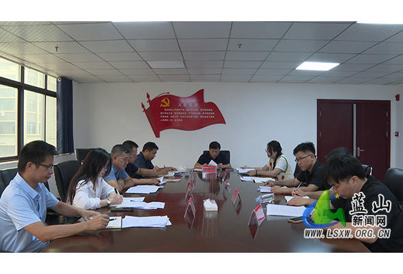 蓝山县召开湘江源皮具箱包特色街消费业态发展政协重点提案办理工作座谈会