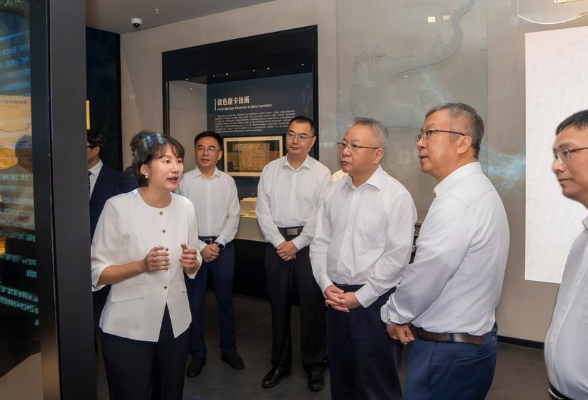 中国语言资源保护工程成果展示馆开馆 沈晓明宣布开馆