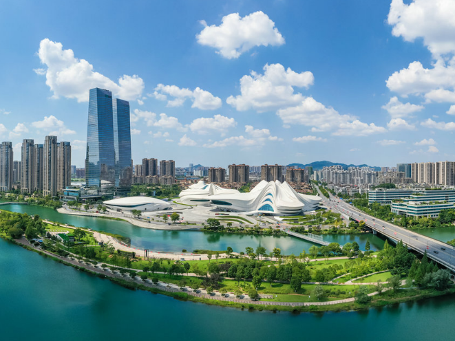 周健主持召开湖南湘江新区党工委会议