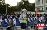 花垣公安交警为1100名新生上好“安全第一课”