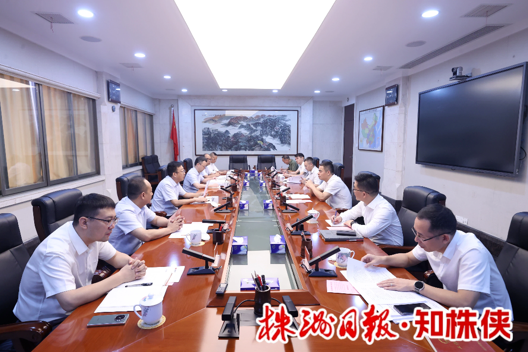 王建球与国家能源集团湖南公司李立峰一行座谈