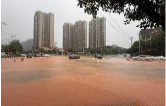 新田：遭遇台风“紫檀”强降雨侵袭 紧急转移群众筑牢安全防线