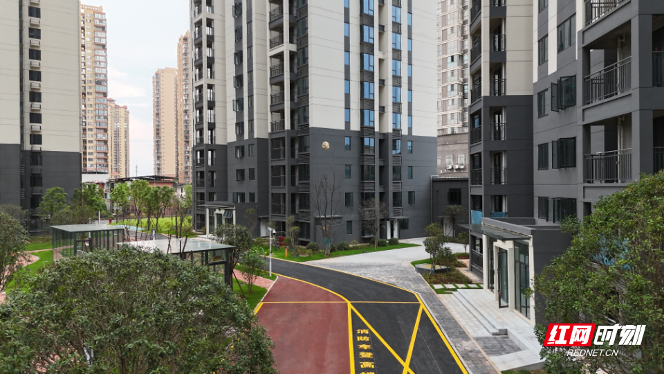 8.26项目谋划建设季|把黄金地段留给安置群众 雁峰区纺织新村棚改项目“惟楚有才”楼盘进入交房倒计时2(1)(1).png