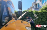 君山区校车全面“体检” 护航秋季开学