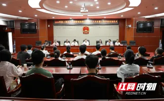 桂东县132名困难及优秀学子获51.7万元资助