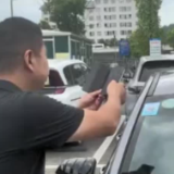 “码”上放心！张家界为重点营运车辆张贴“电子身份证”