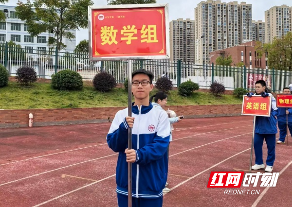 71d279cfda0a4d39c1c3b0318a72185a_副本.jpg