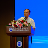 开学第一课丨南雅东校胡建郭：与高铁比肩，向未来出发