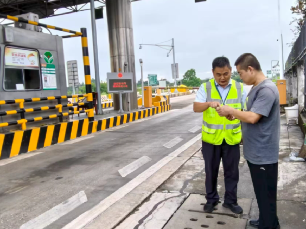 永州高速：收费员一眼识破ETC诈骗 帮货车司机保住“钱袋子”