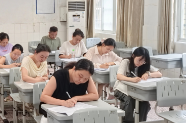 教师变身“考生”！常德市第七中学组织2026年教师业务能力测试