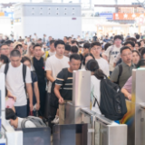 暑运观察：44.8万张学生票，为何投给长沙？