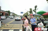 安化交警“双管齐下”护航秋季开学交通安全