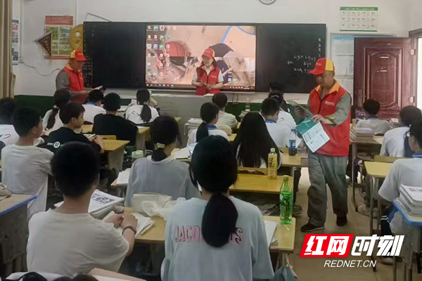 国网醴陵市供电公司：电力护航开学季 安全宣讲润童心