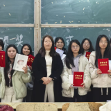 教师风采| 边语：是老师是妈妈