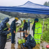暴雨中,他们为炎陵架起“通信生命线”