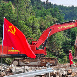 桂东S344线塌方段正双向抢修 九成塌方道路已通