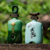 再问武陵酒：口号落地一年，湘派名酒如何穿越周期？（上篇）