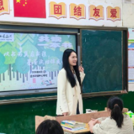 湖南祁东：选调生送书进校园 共读共享点亮开学第一课