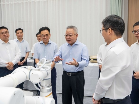 沈晓明调研湖南兴湘投资控股集团有限公司