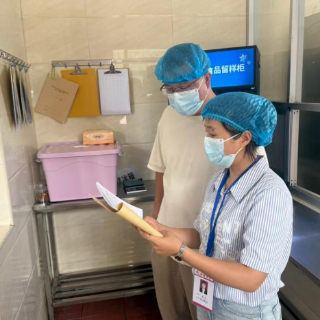 岳塘区葩金社区:清风护苗启新程 廉洁监督护开学