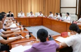 韦朝晖主持召开教师节座谈会
