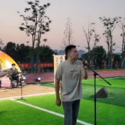 视频 | 操场音乐节 老师做主唱 青葱校园秒变演唱会现场