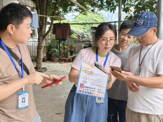 社保宣传进乡镇 惠民服务暖人心