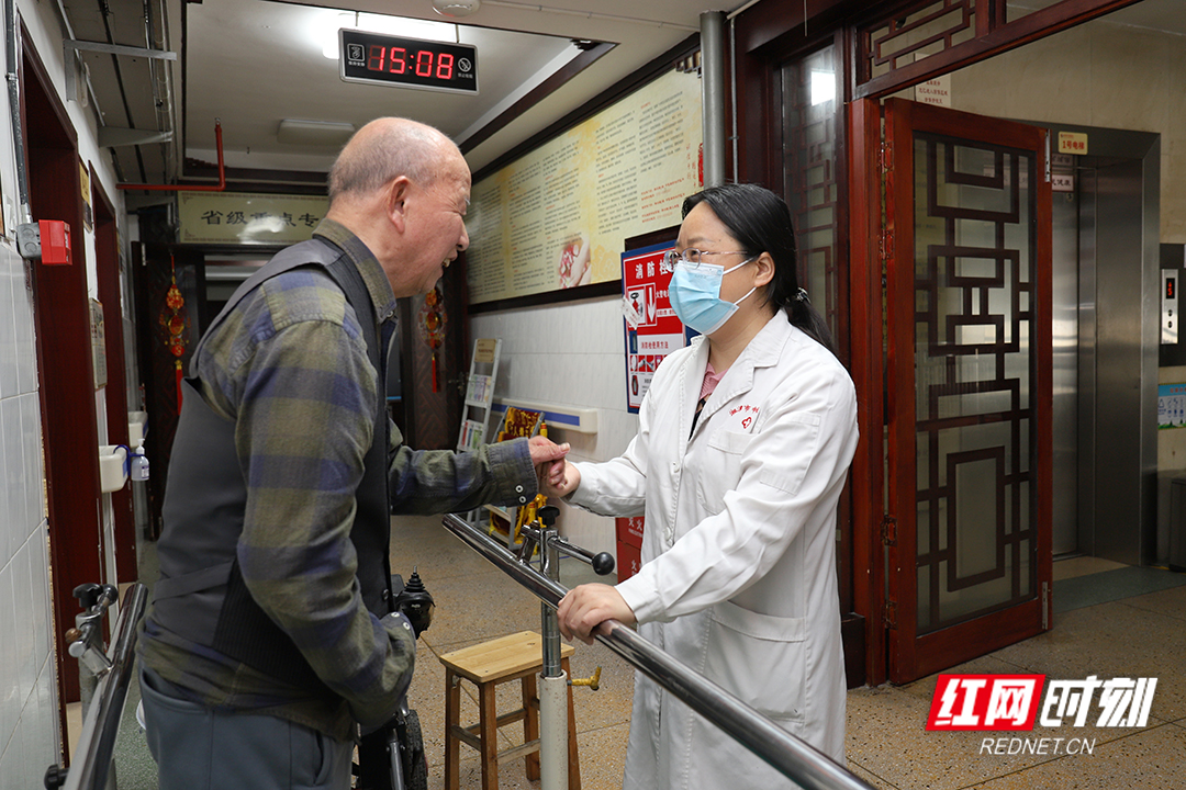 湘潭市中医医院李琳：医病医心三十载 仁心仁术践使命