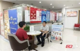 岳阳人保财险：金融宣讲面对面调解专场暖民心
