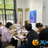 梅溪湖街道晟秀园社区开展“社保开卡进社区，便民服务零距离”活动