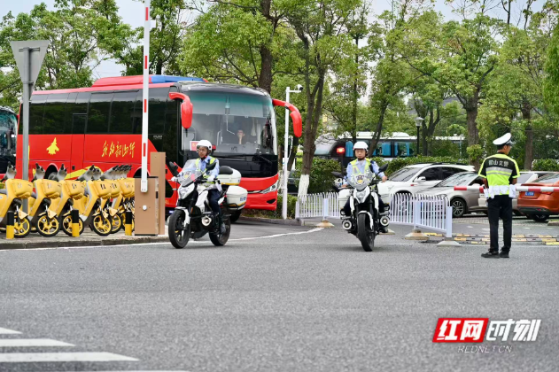 视频｜“铁骑+义警”护航 韶山研学路更畅通