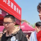 “八个鸡蛋”少年贺永辉到湖南农业大学报到入学