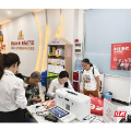 苏仙区卜里坪街道环城桥社区开展三代社保卡集中换发工作
