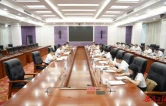 岳阳市委召开座谈会征求市第九次党代会报告意见